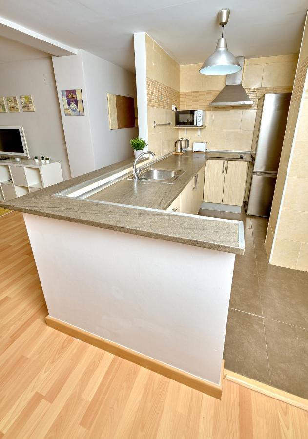 Holidays2Malaga Salitre 3 Bedroom Up To 7 People High Speed Wifi المظهر الخارجي الصورة