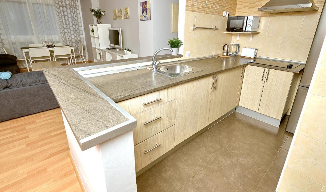 Holidays2Malaga Salitre 3 Bedroom Up To 7 People High Speed Wifi المظهر الخارجي الصورة
