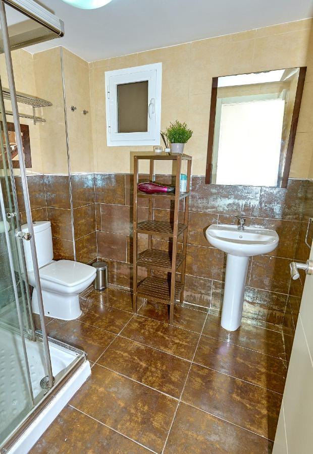 Holidays2Malaga Salitre 3 Bedroom Up To 7 People High Speed Wifi المظهر الخارجي الصورة