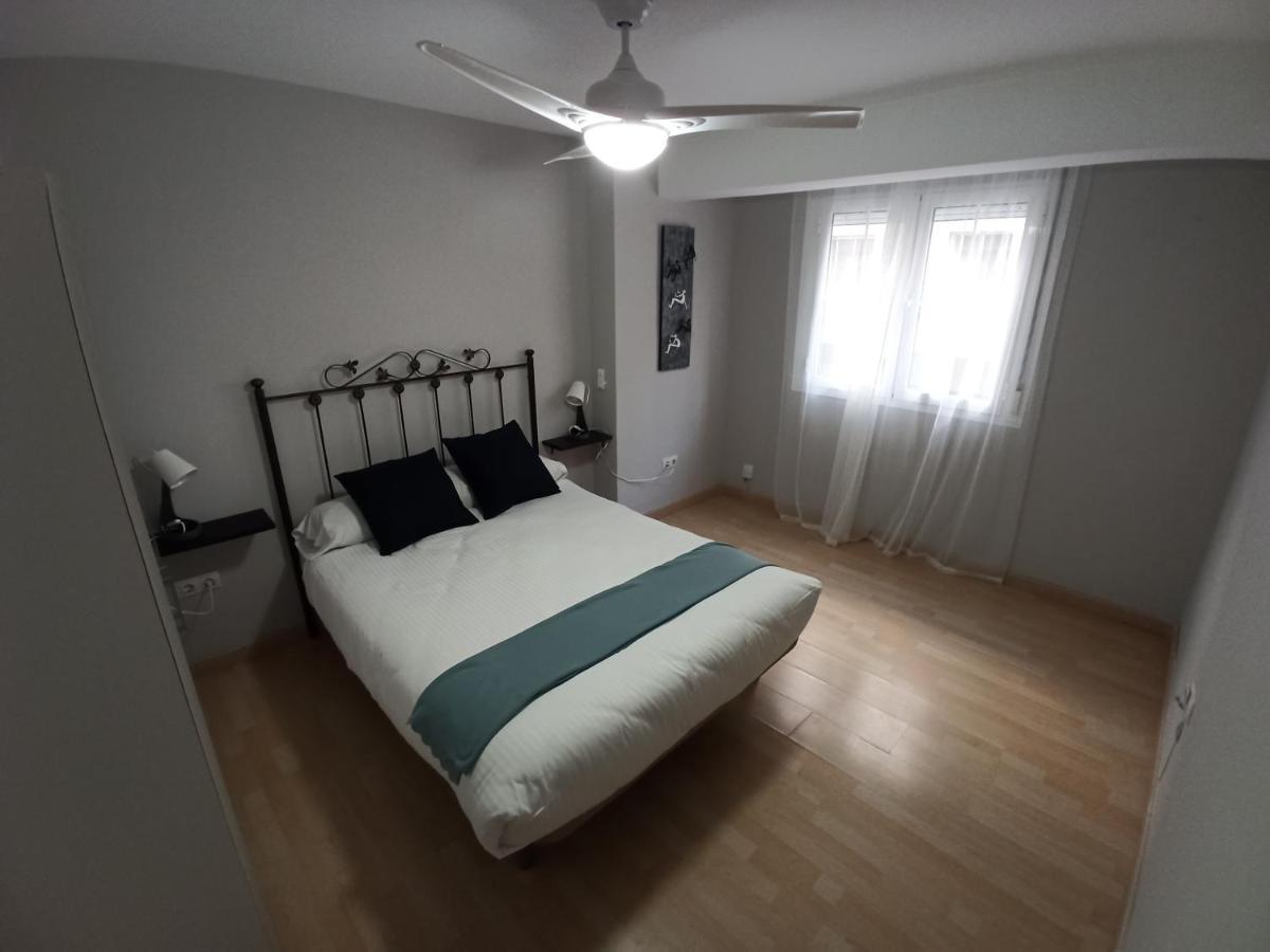 Holidays2Malaga Salitre 3 Bedroom Up To 7 People High Speed Wifi المظهر الخارجي الصورة